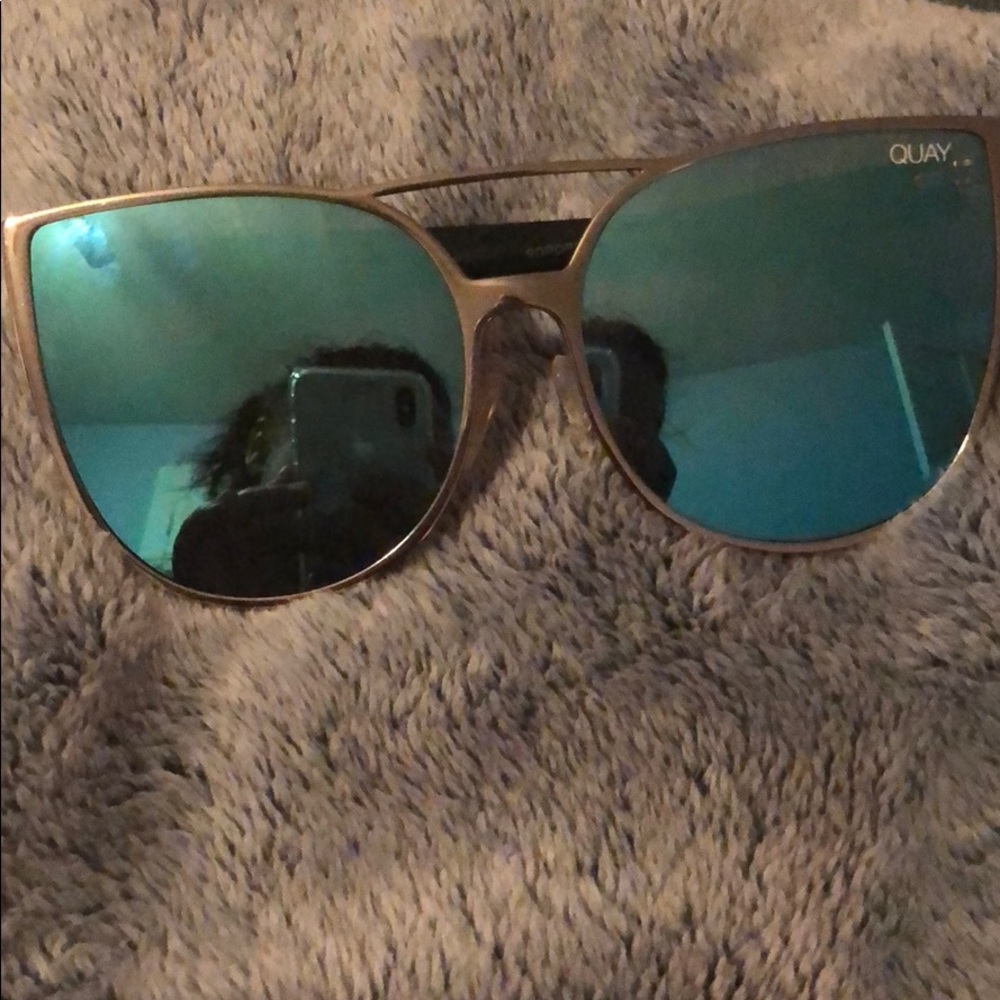 Quay blue sunglasses!!